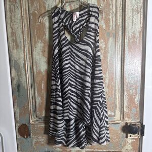 Sweet Pea By Stacy Great Racer Back Zebra L High Low Lightweight Animal print